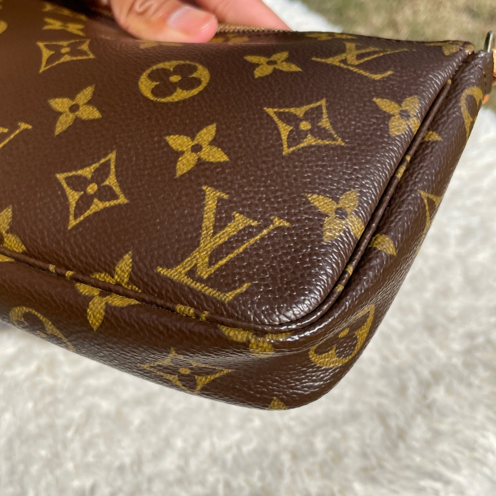 Louis Vuitton pochette accessories - Picture 10 of 16